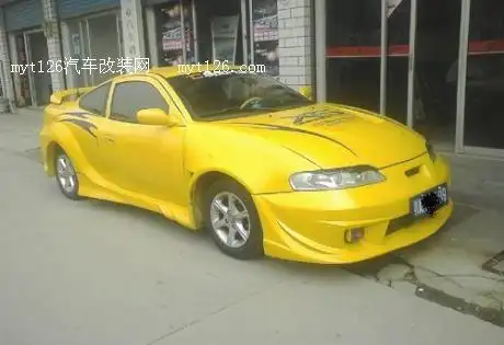 偶遇改装款美人豹外观很拉风