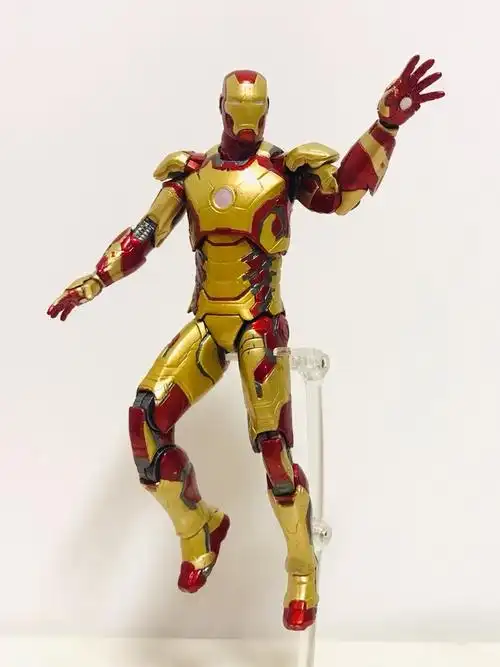 复联钢铁侠手办漫威迷的福利