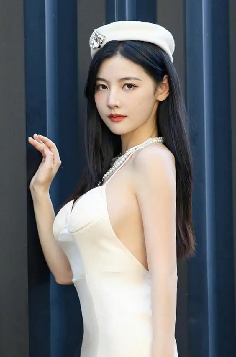 赵粤的身材还是很顶的!