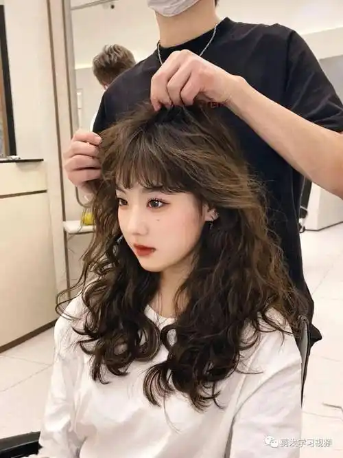 冬天最受欢迎"全头烫",你该烫了!_发型_中国_形象