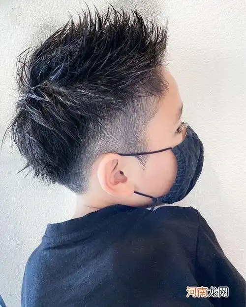 今夏最火小男孩发型 男生可爱发型推荐