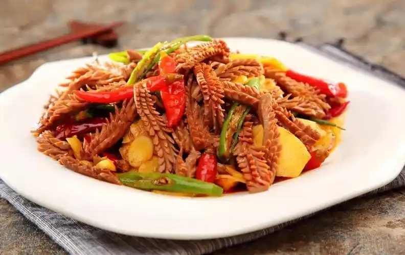 泡椒腰花▼其他特色风味菜品现点现宰的优质的鲈鱼少刺肉鲜.