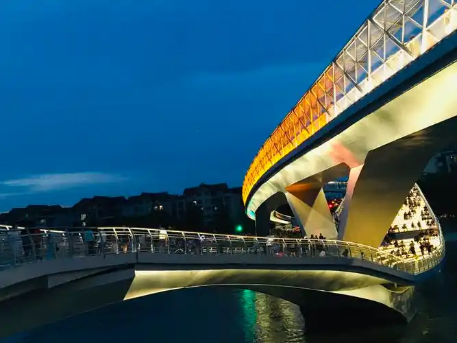 成都这座意外走红的大桥,也许是我国设计最优秀的景观桥