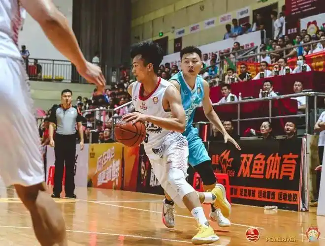 本年度的湛江队采用以老带新模式,14号金广祝,9号姚耀敏等经验球员为