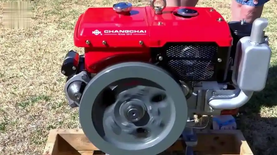启动常柴12马力柴油发动机,这声音好听!