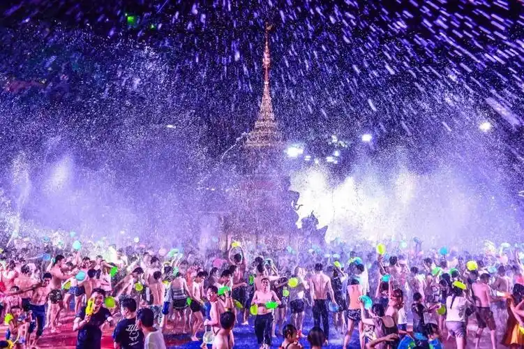 不用出国,深圳首个电音泼水节来了!门票免费送!