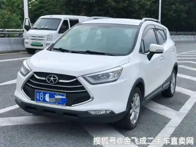 奇瑞瑞虎3这款车性价比很高,二手车价格亲民,质量可靠,家用不错,大