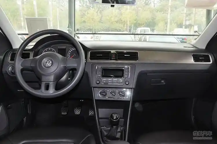 2013款全新桑塔纳1.6l手动豪华版