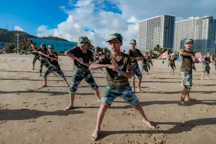 青春迷彩热血起航丨2019级新生军训结营