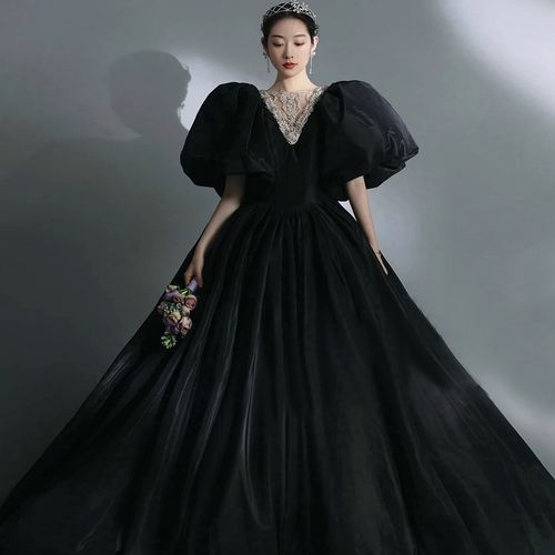 浪漫巴黎婚纱礼服批发店的优惠券大全