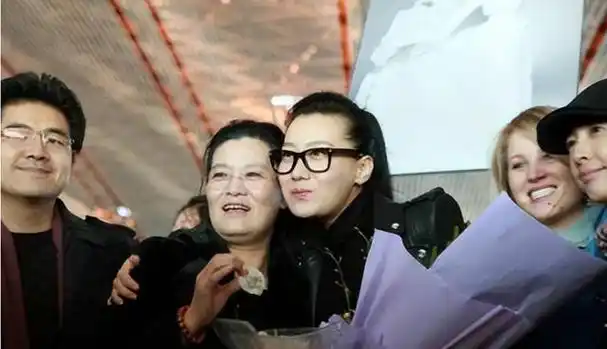 谭晶与邓中翰,科学和音乐的完美结合,你羡慕了吗?