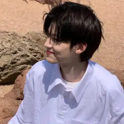 清爽干净阳光适合夏天的男生头像清新时尚特别的耐看