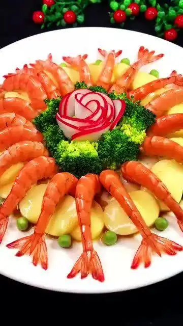 我还是第一次知道,小龙虾这样摆盘如此漂亮,真是长见识了!