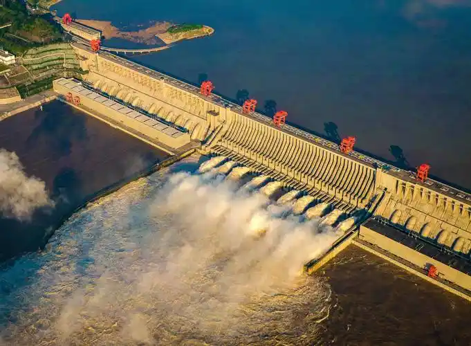 新华社记者 肖艺九 摄这是2021年2月19日葛洲坝水利枢纽(无人机照片)