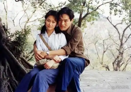 演员左翎:与王建成离婚后,带着女儿嫁富商,被丈夫宠成宝