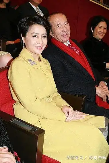 赌王三太何陈婉珍:从护工到百亿阔太的逆袭传奇