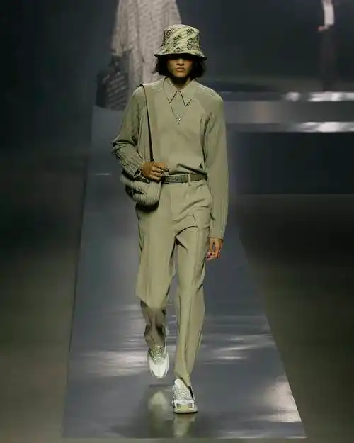 fendi2022秋冬男装系列