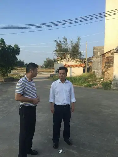 海丰县领导检查指导赤坑镇创文推进工作