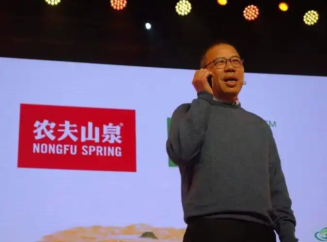 大自然的印钞机1块钱的水毛利高达6毛钱农夫山泉获准上市创始人身家已