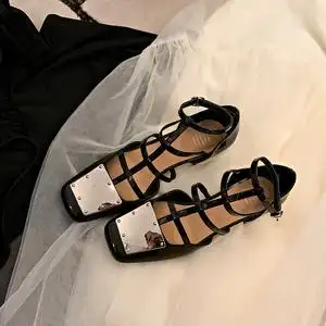 罗马绑带包头鞋