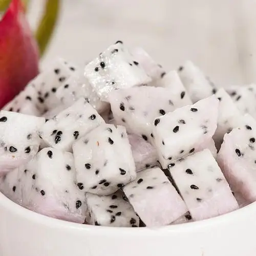 现摘发白心火火龙果白肉红心新鲜孕妇宝宝水果火龙果