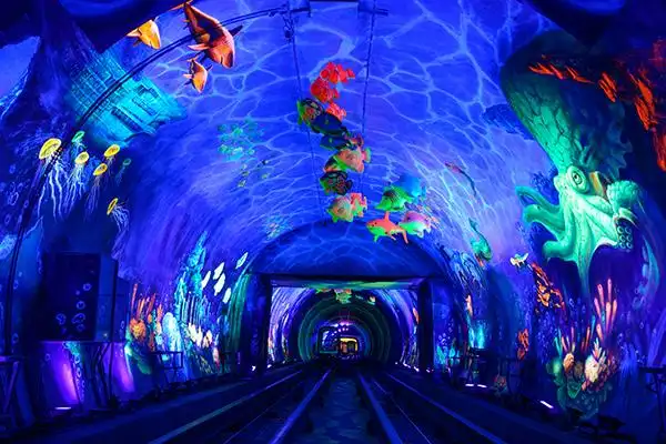 上海外滩观光隧道