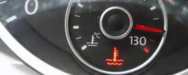 汽车冷却液不足标志汽车冷却液不足标志是在什么地方