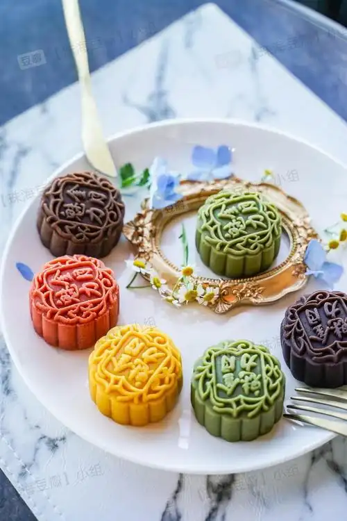 mooncake～大家喜欢吃什么口味的月饼啊?