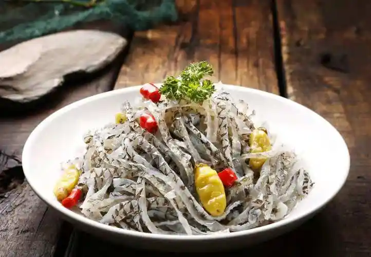 筷菜达人泡椒鱼皮