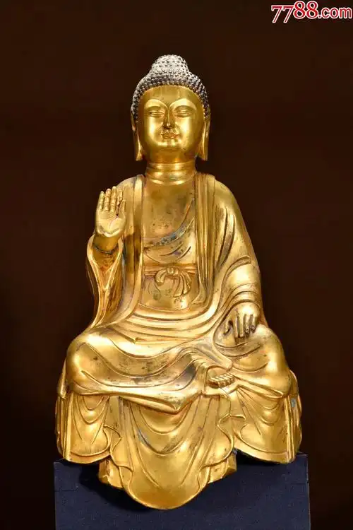 唐代铜鎏金如来造像.