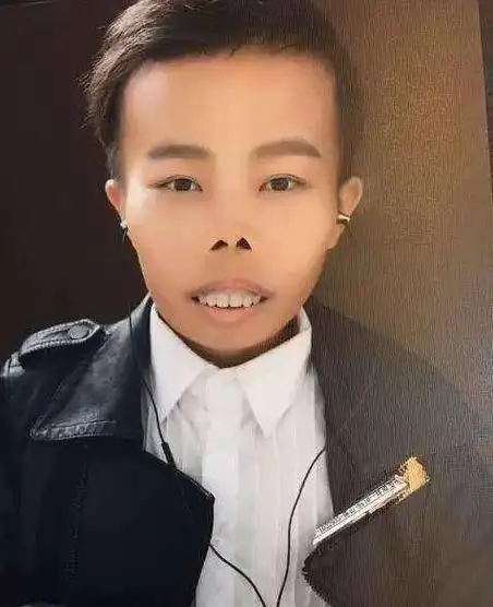 外星人快手陈山宣布解封回归改头换面叫陈一条网友能接受吗