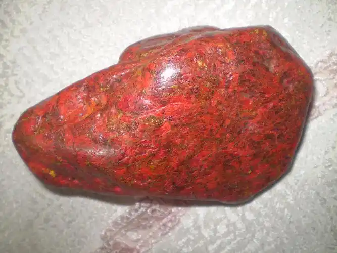 我有一块鸡血石谁买啊?大红袍,价格比较贵