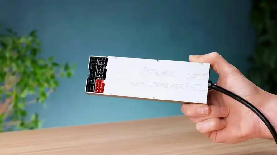 diy达人动手改造ps5:尺寸更小且自带屏幕的ps5平板_perks_主机_体积