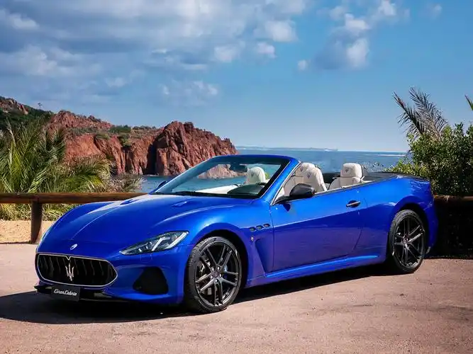 看汽车学英语maserati玛莎拉蒂唯美图集