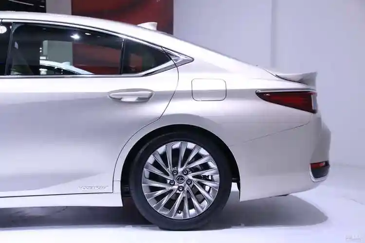 20万左右男生开的轿车 20万左右男生开的轿车有哪些