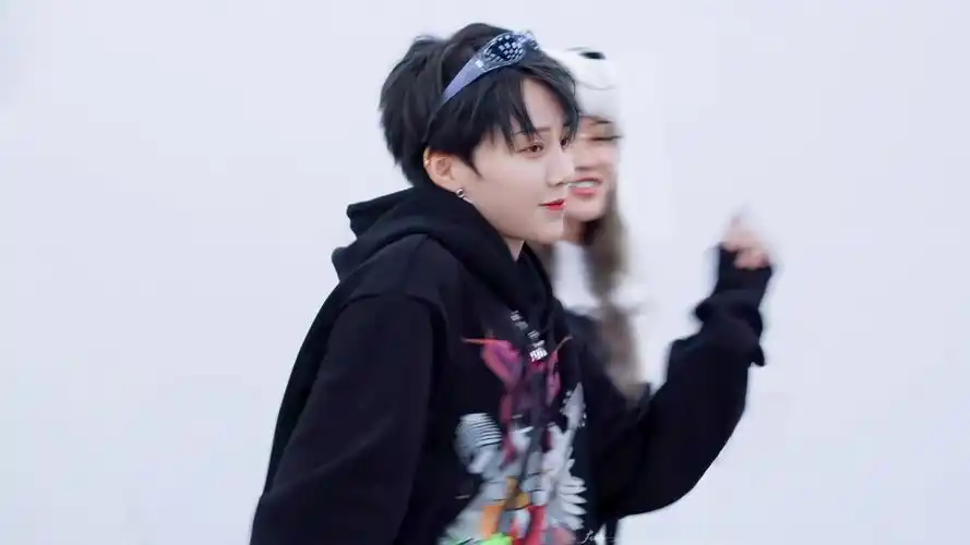 刘雨昕潮流合伙人2