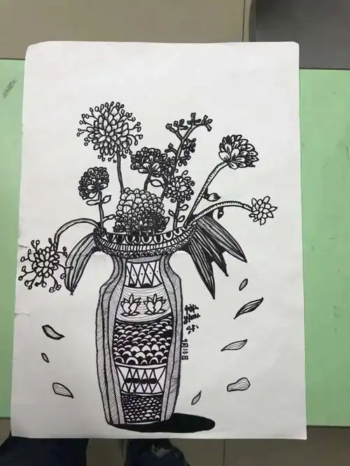 思维绘画周二线描——《花瓶里的花》,小太阳老师课堂