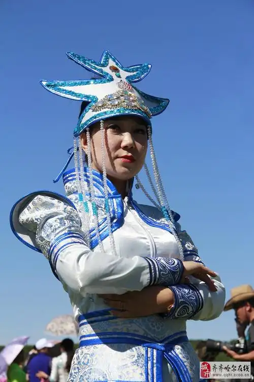 莫力达瓦自治旗2015年达斡尔族"斡包节"服装模特表演