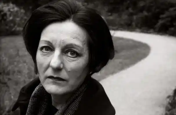 阅读日诺奖女作家赫塔米勒写作是一种沉默的行动