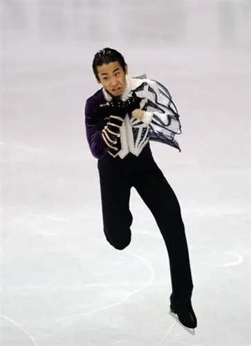 图文花滑世锦赛男单短节目织田信成空中转体
