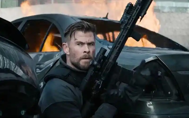 《惊天营救2》:雷神超燃动作片