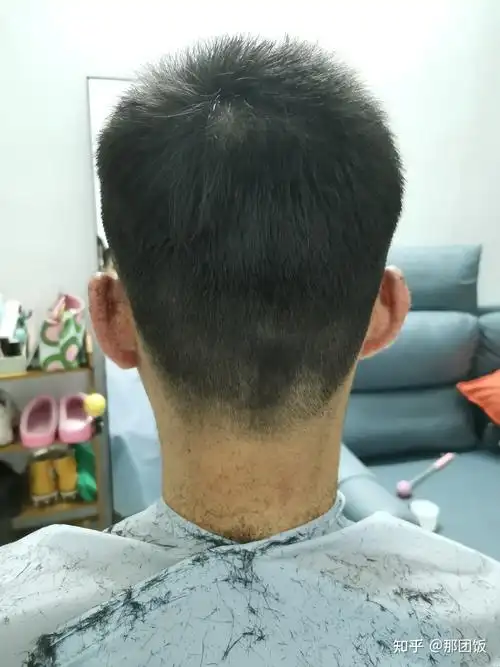 如何用理发器在家理发短发寸头