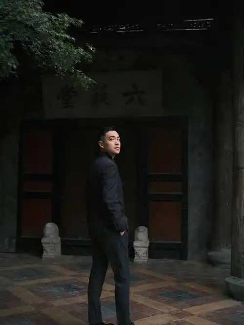 中山装帅哥上海约拍