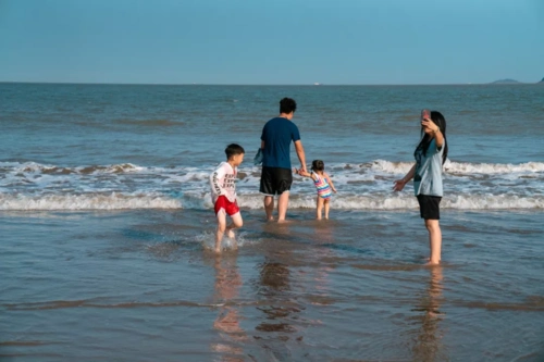 浙江这边有什么适合一家人游玩的度假景区?
