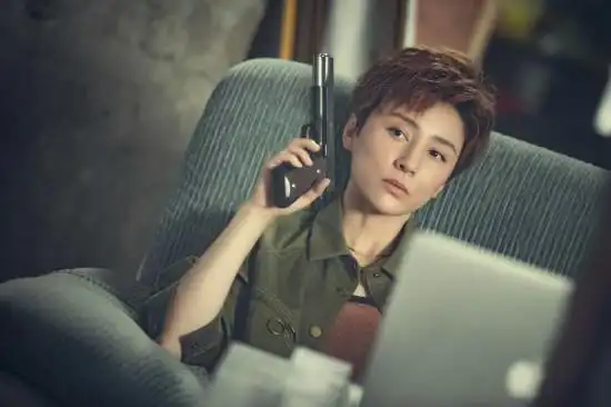 周庭伊强势回归《反恐特战队之天狼》 演技获赞