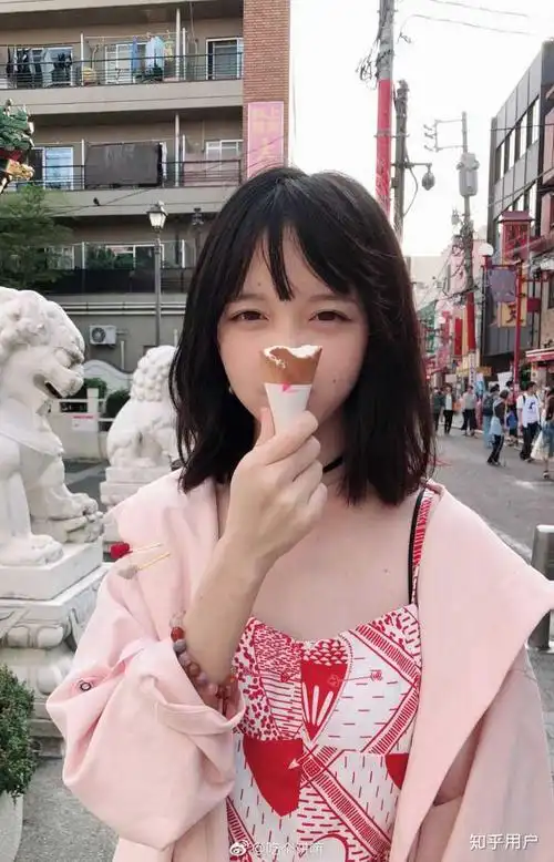 求推荐一些微博上长得好看的小姐姐?