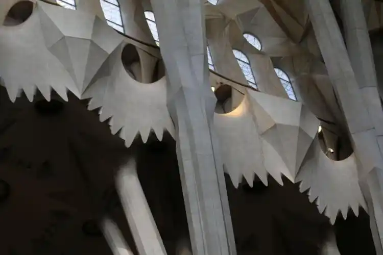 世界建筑艺术的杰作……巴塞罗那圣家族教堂