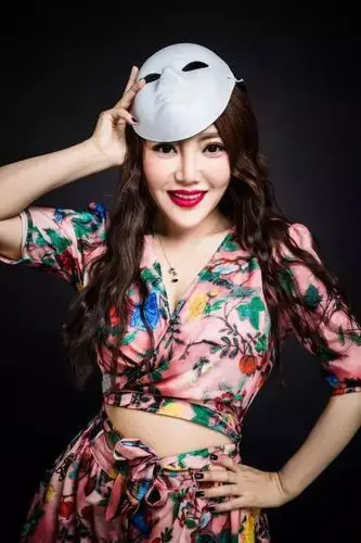 《波波有理》节目融合了起源于美国的脱口秀和原汁原味的东北话,使得