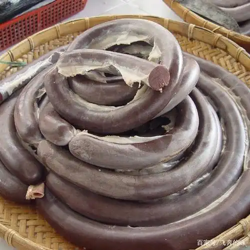 敢吃吗?猪血肠是广西壮家美食