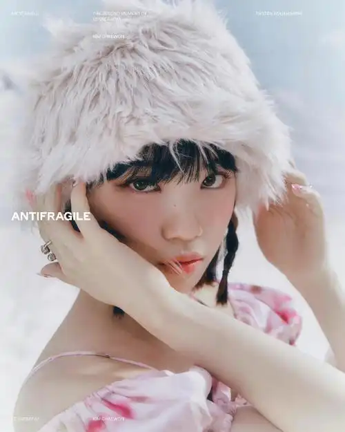 2nd mini album antifragileconcept photofrozen aquamarine#kim